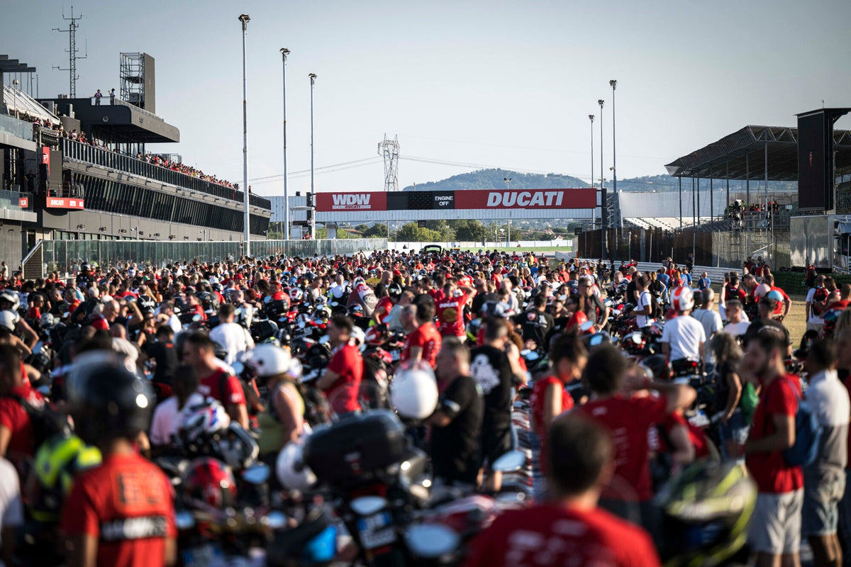 World Ducati Week: duizenden Ducatisti op Misano World Circuit